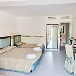 Baia Dei Gigli Otel *